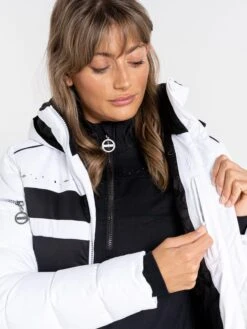 Dare 2b Ski-/Snowboardjacke "Crystallize" In Schwarz/ Weiß -Damenbekleidung dare 2b ski snowboardjacke crystallize in schwarz weiss 2