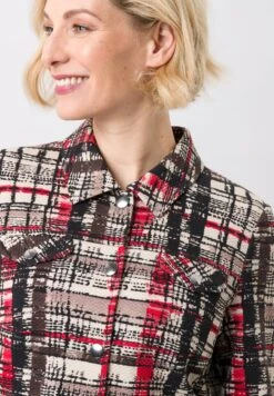 Leichtjacke METROPOLIS MIX In Schwarz/Cranberry/Ecru 12 Leichtjacke METROPOLIS MIX In Schwarz/Cranberry/Ecru -Damenbekleidung frank walder leichtjacke metropolis mix in schwarz cranberry ecru 4