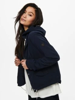 ONLY Übergangsjacke "Skylar" In Dunkelblau 13 ONLY Übergangsjacke "Skylar" In Dunkelblau -Damenbekleidung only ubergangsjacke skylar in dunkelblau 3