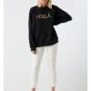 Sweatshirt "Voilà" In Schwarz -Damenbekleidung zwillingsherz sweatshirt voila in schwarz
